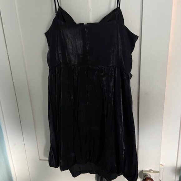 Women's Dress - Picture 2 of 2